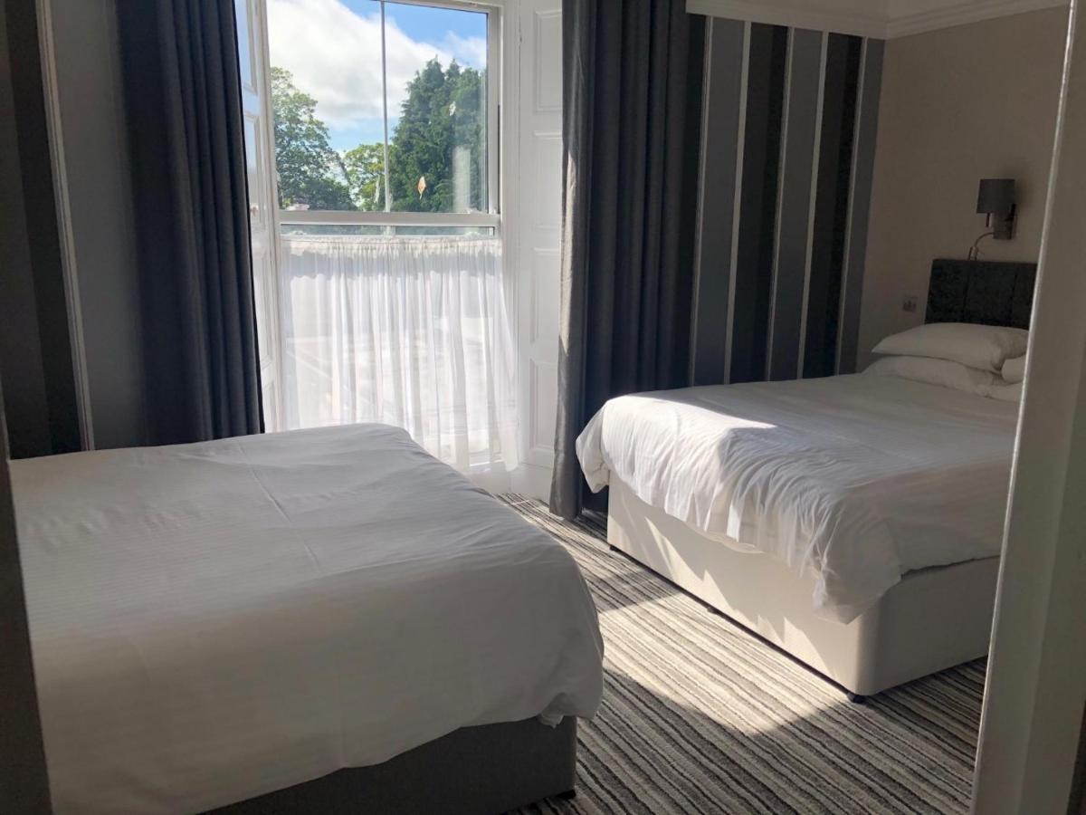 Lowenac Hotel Camborne Extérieur photo