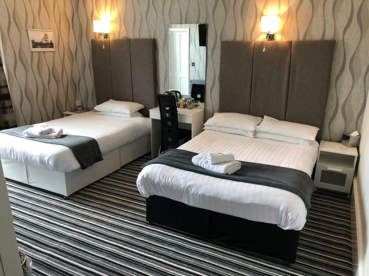 Lowenac Hotel Camborne Extérieur photo